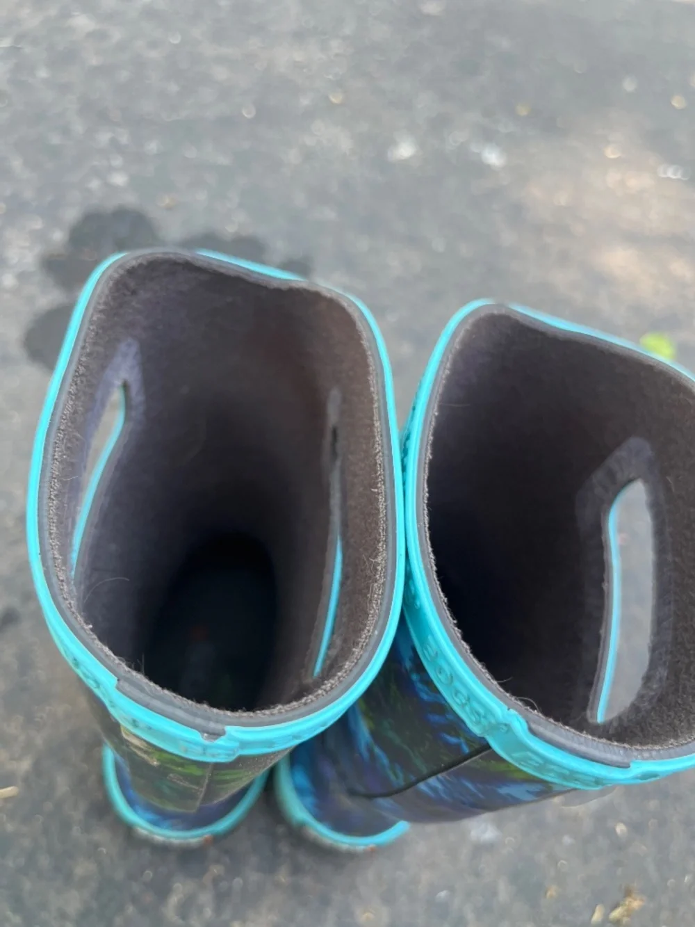 BOGS kids boots